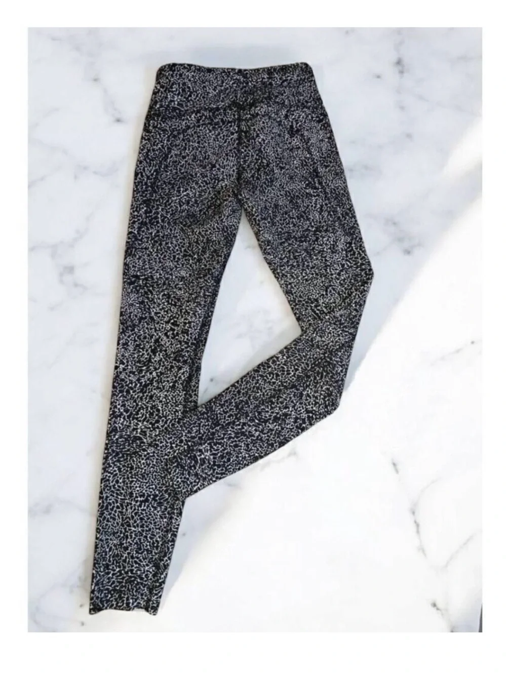 Lululemon Size 4 Fast & Free